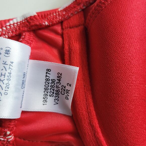 Lands End Star and Stripes Print Red Padded Underwired Swim Suite Top Size 2 - Picture 6 of 7